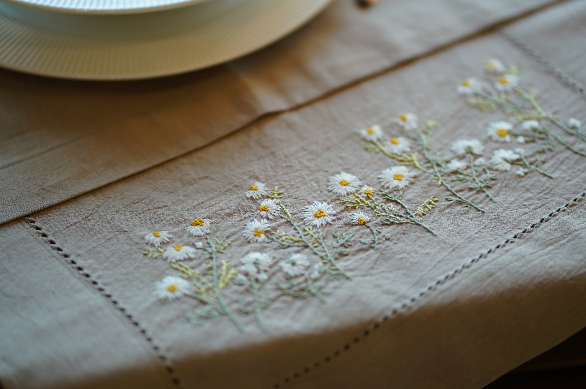 Pahari Dainty Daisy Napkin